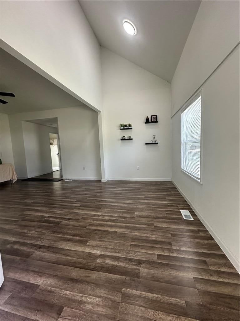 Photo 15 of 15 - 929 E Walnut Street, Independence, MO 64050