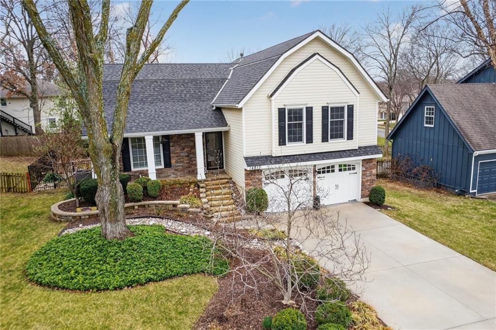 Photo 6 of 32 - 14813 W 83rd Terrace, Lenexa, KS 66215