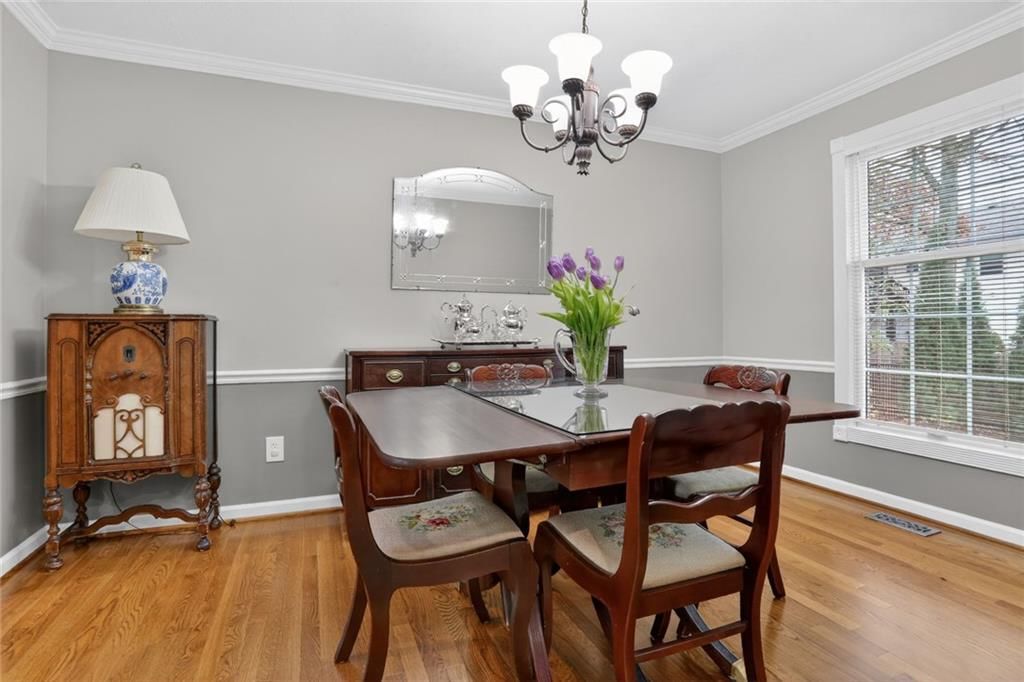 Chandelier at 14813 W 83rd Terrace, Lenexa, KS 66215