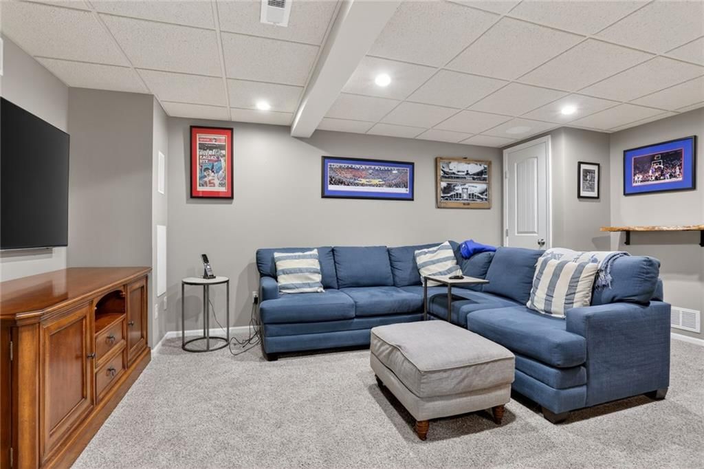 Photo 25 of 32 - 14813 W 83rd Terrace, Lenexa, KS 66215