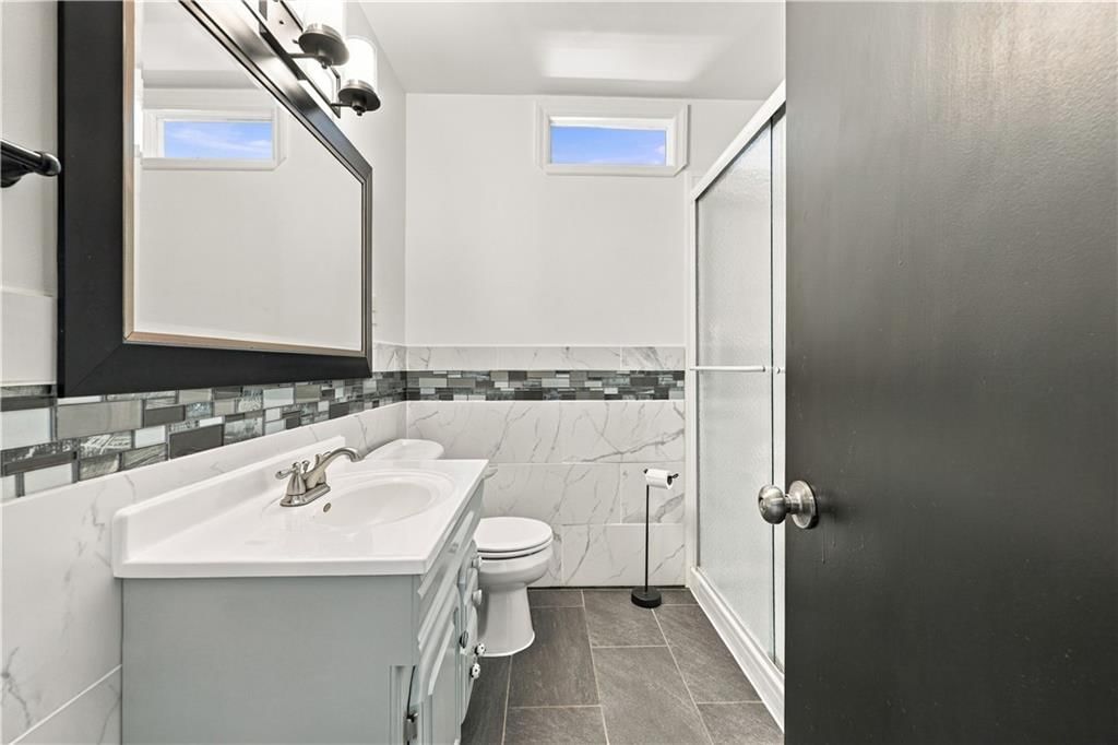 Photo 14 of 28 - 12004 E 48th Street S, Kansas City, MO 64133