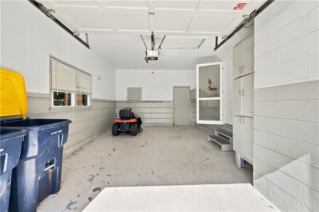 Garage storage system at 12004 E 48th Street S, Kansas City, MO 64133