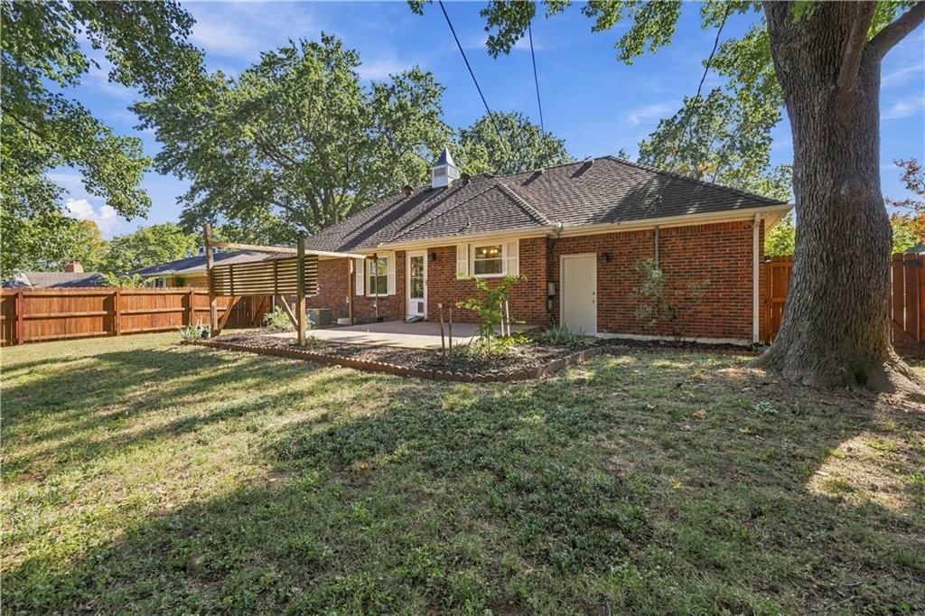 Photo 25 of 28 - 12004 E 48th Street S, Kansas City, MO 64133