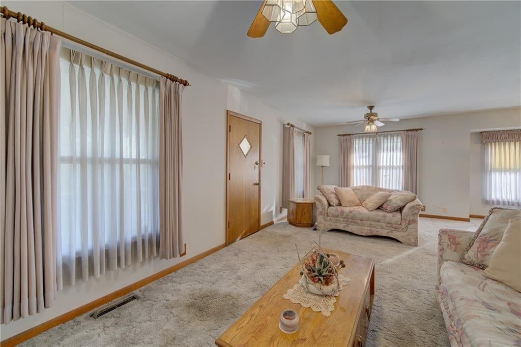 Carpet at 3003 Ruby Avenue, Kansas City, KS 66106