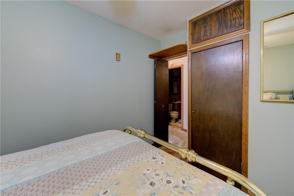 Photo 13 of 34 - 3003 Ruby Avenue, Kansas City, KS 66106