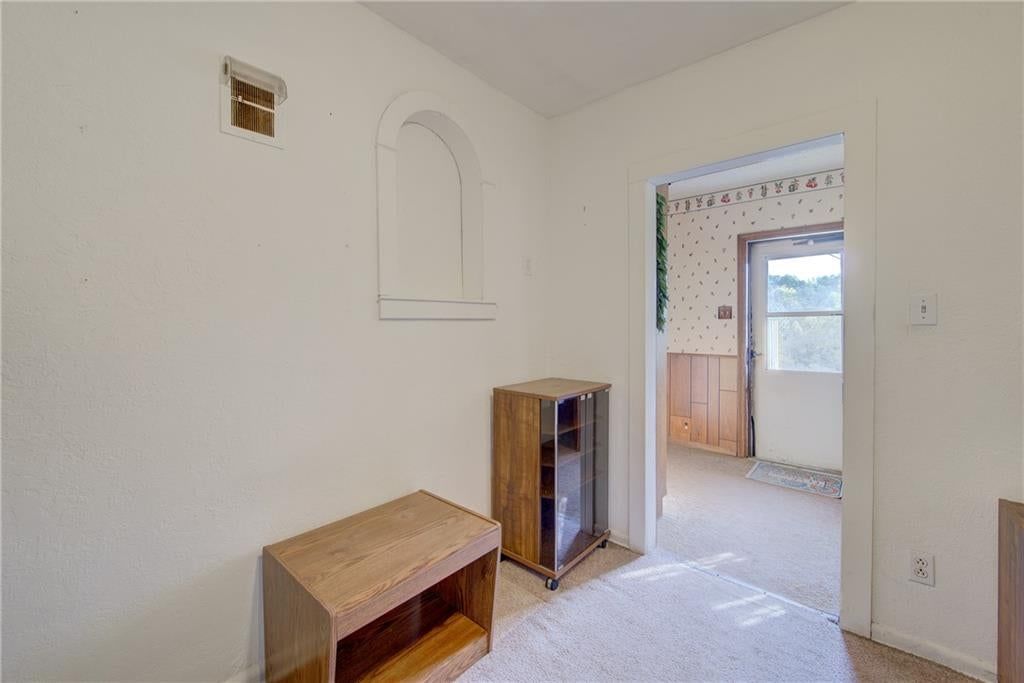Photo 19 of 34 - 3003 Ruby Avenue, Kansas City, KS 66106