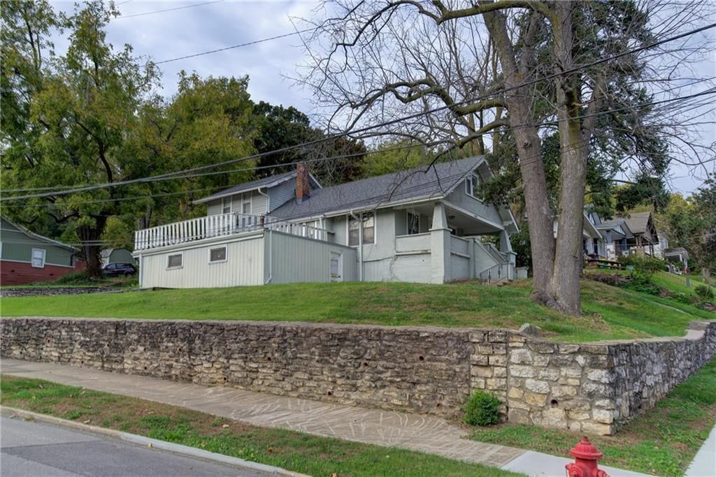 Photo 25 of 34 - 3003 Ruby Avenue, Kansas City, KS 66106