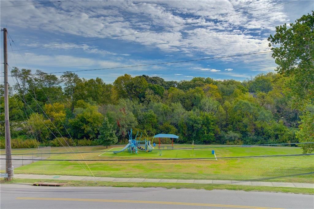 Photo 34 of 34 - 3003 Ruby Avenue, Kansas City, KS 66106