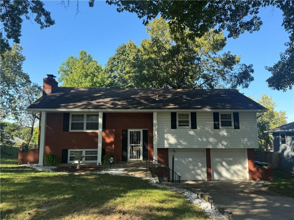8916 E 57th Street, Raytown, MO
