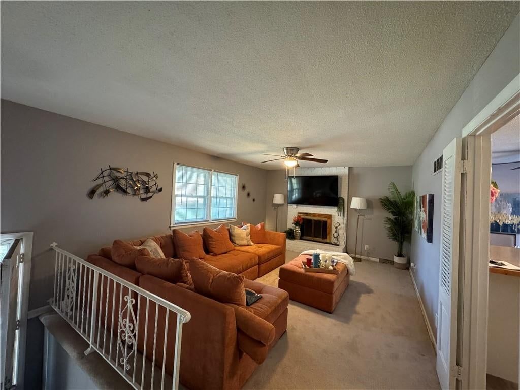 Photo 5 of 16, 8916 E 57th Street, Raytown, MO 64133