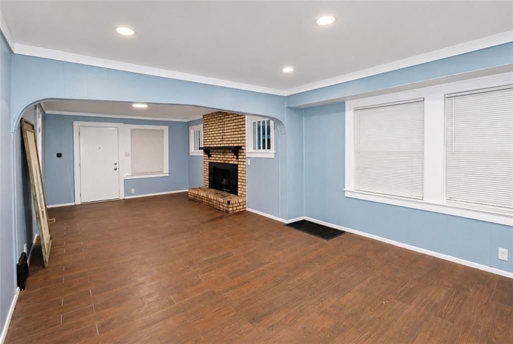 Photo 10 of 38 - 58 S 18 Street, Kansas City, KS 66102