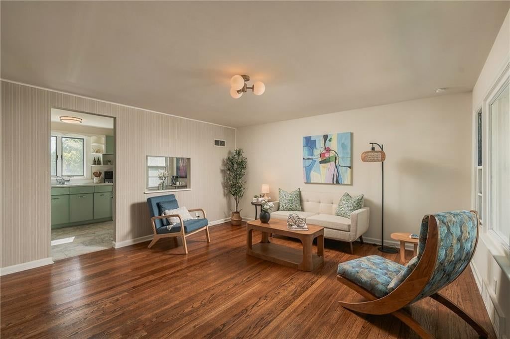 Photo 6 of 46 - 405 W 86th Terrace, Kansas City, MO 64114