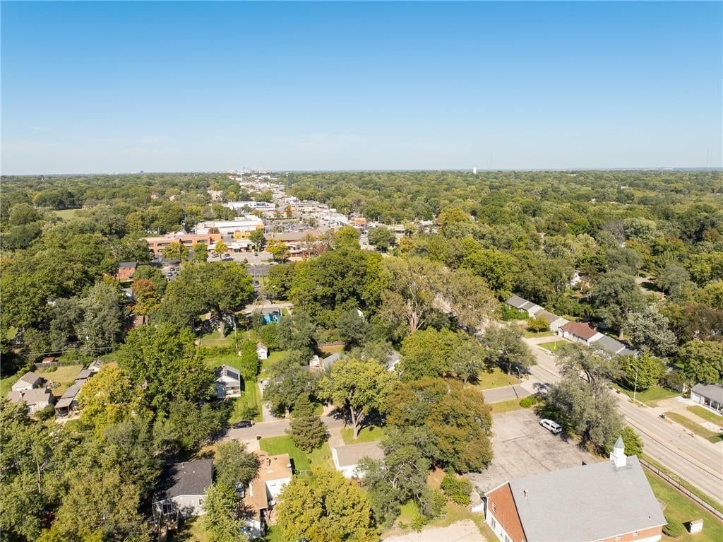 Photo 39 of 46 - 405 W 86th Terrace, Kansas City, MO 64114