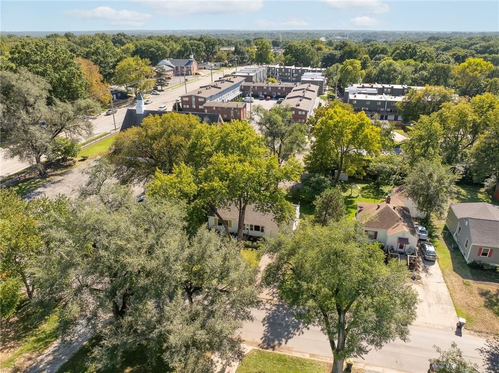Photo 41 of 46 - 405 W 86th Terrace, Kansas City, MO 64114