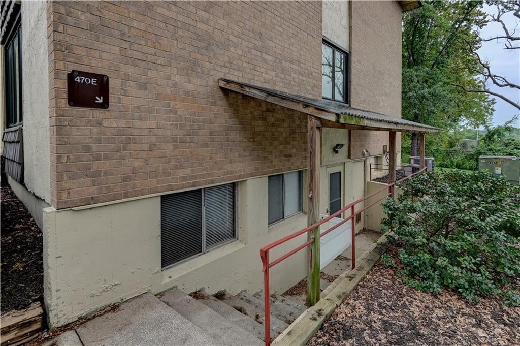 470 W 104th Street, Kansas City, MO