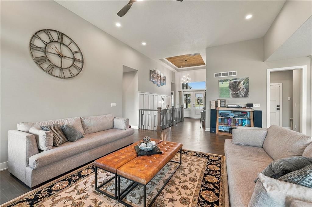 2617 NE Amanda Lane, Blue Springs, MO