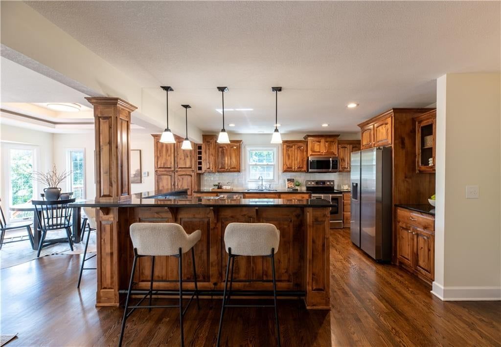 Photo 12 of 34 - 10003 N Charlotte Street, Kansas City, MO 64155