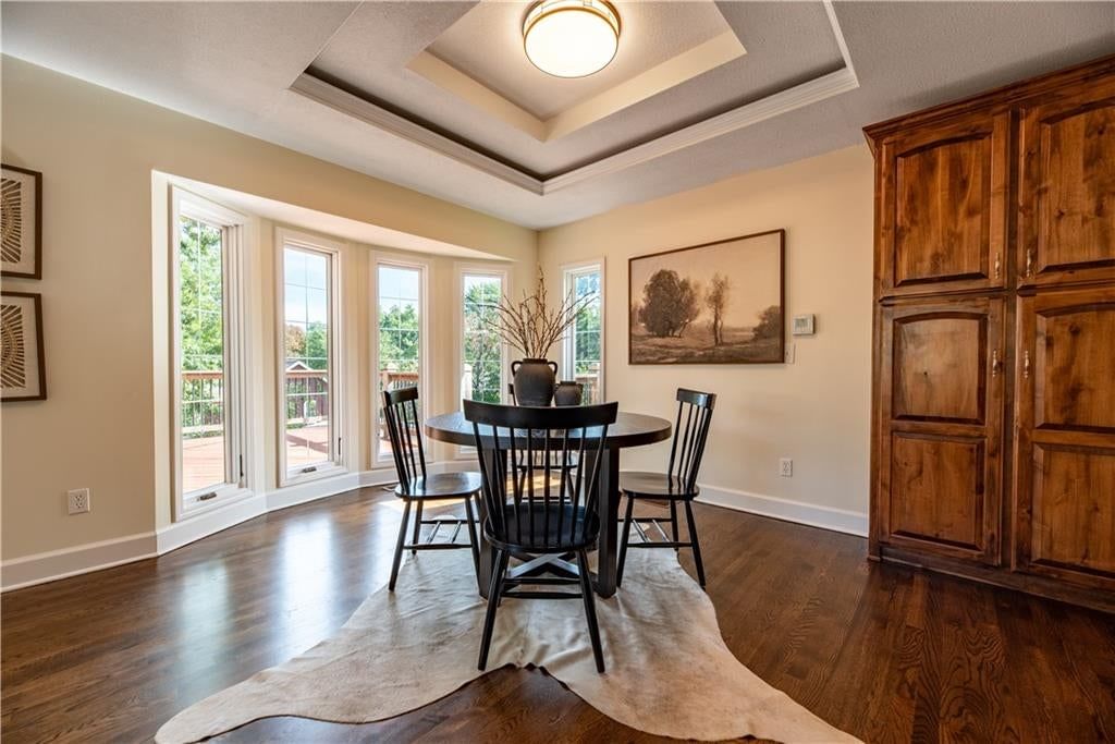 Photo 14 of 34 - 10003 N Charlotte Street, Kansas City, MO 64155