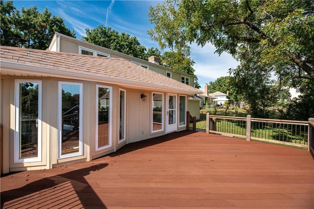 Photo 32 of 34 - 10003 N Charlotte Street, Kansas City, MO 64155