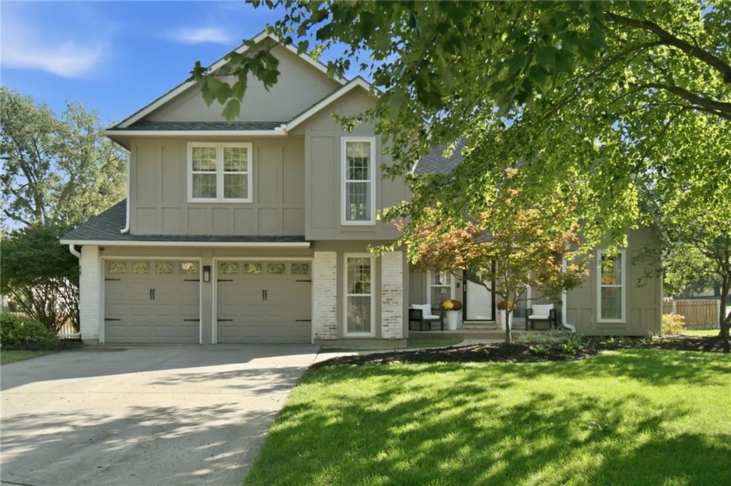 206 NE Shoreview Drive, Lee's Summit, MO: listing photo 3