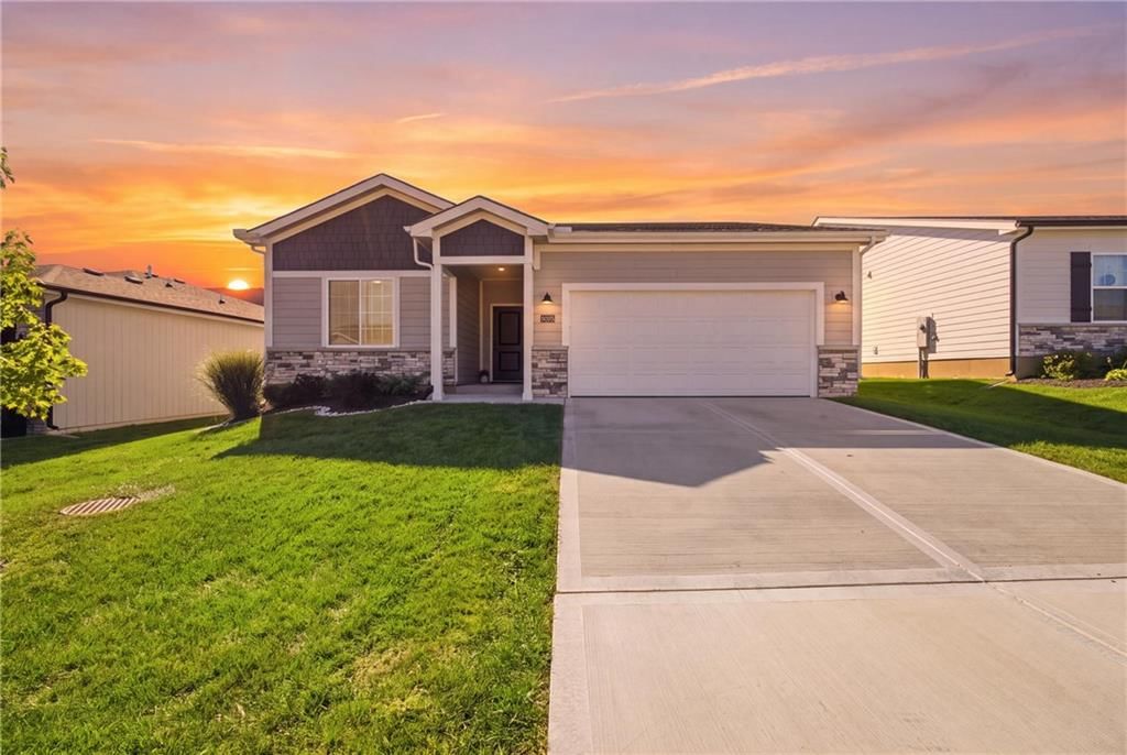 20909 W 190th Place, Spring Hill, KS