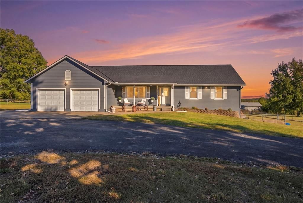 1421 N Elsea Smith Road, Independence, MO