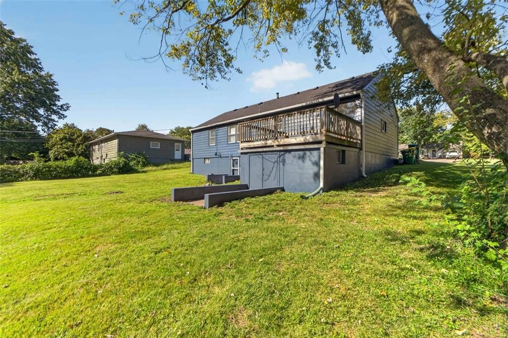 Photo 27 of 29 - 3211 Berry Road, Kansas City, KS 66106
