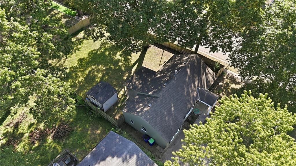 Photo 37 of 41 - 7049 Horton Street, Overland Park, KS 66204