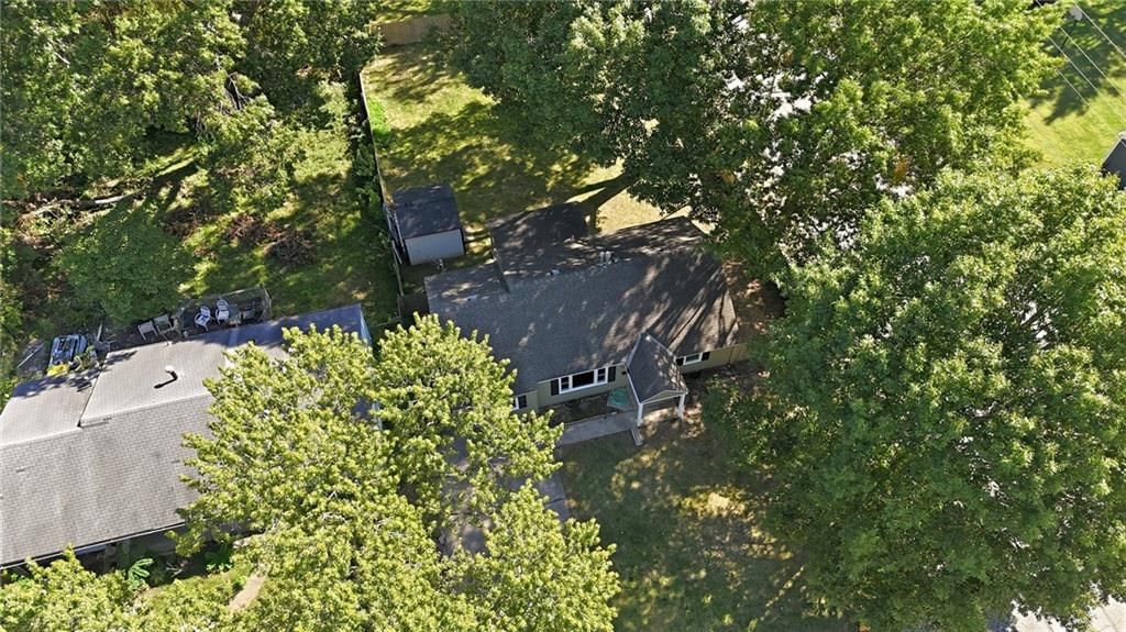 Photo 41 of 41 - 7049 Horton Street, Overland Park, KS 66204