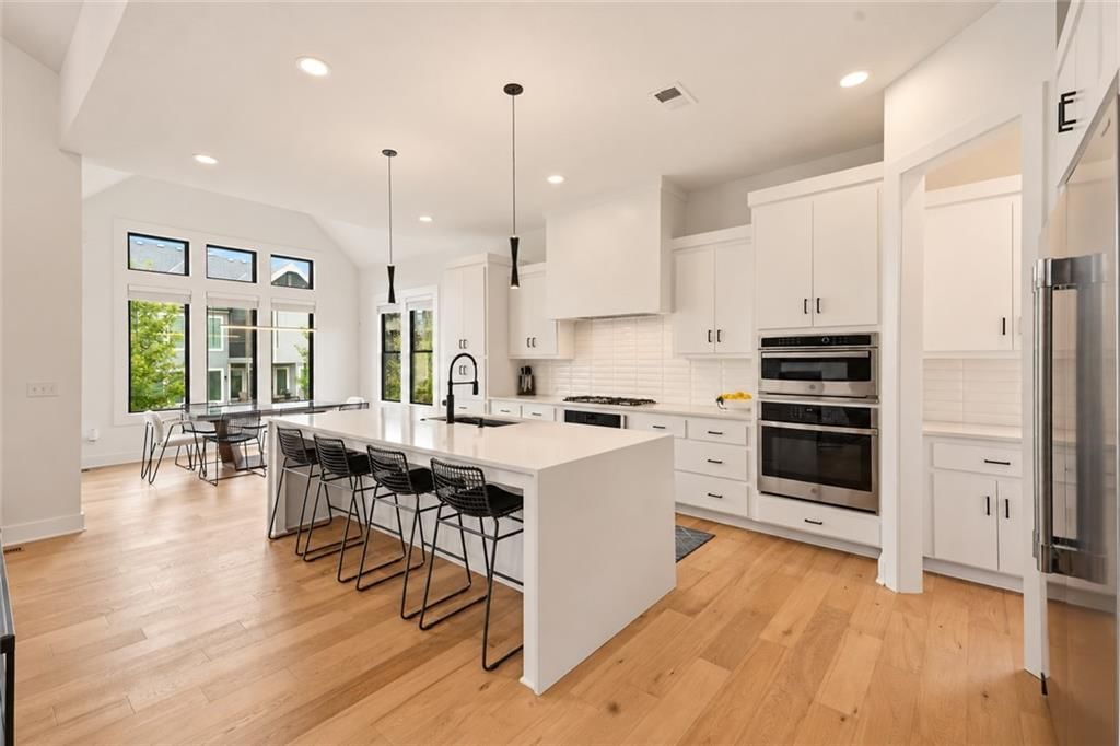 Photo 7 of 50 - 12602 W 169 Terrace, Overland Park, KS 66221