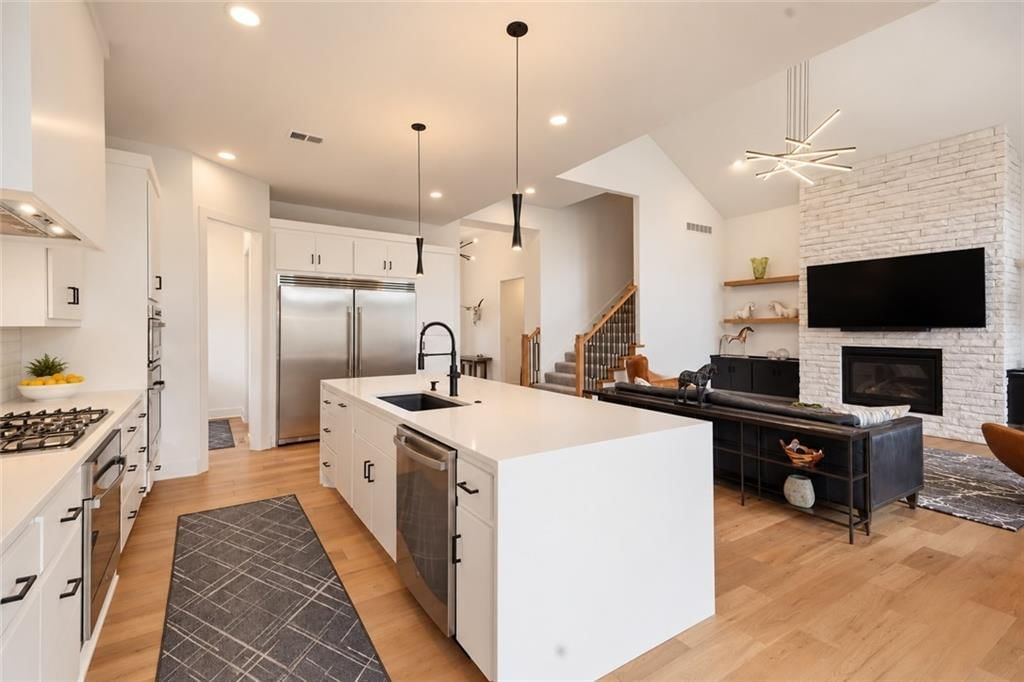 Open floor plan at 12602 W 169 Terrace, Overland Park, KS 66221
