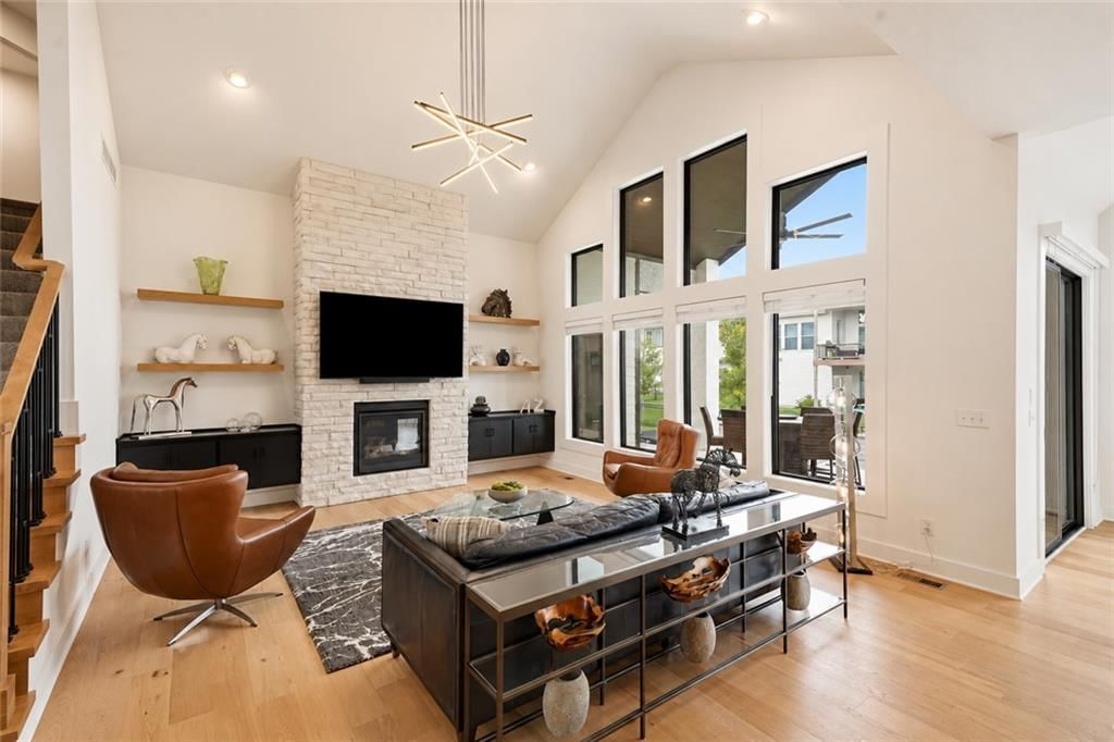 Photo 14 of 50 - 12602 W 169 Terrace, Overland Park, KS 66221
