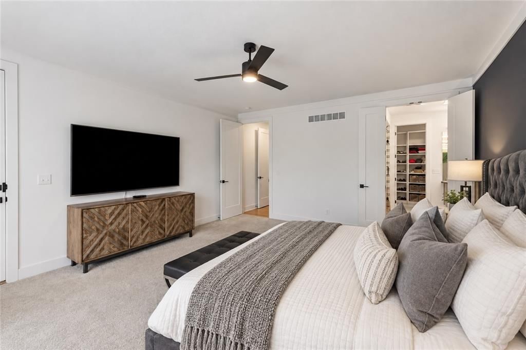 Photo 17 of 50 - 12602 W 169 Terrace, Overland Park, KS 66221