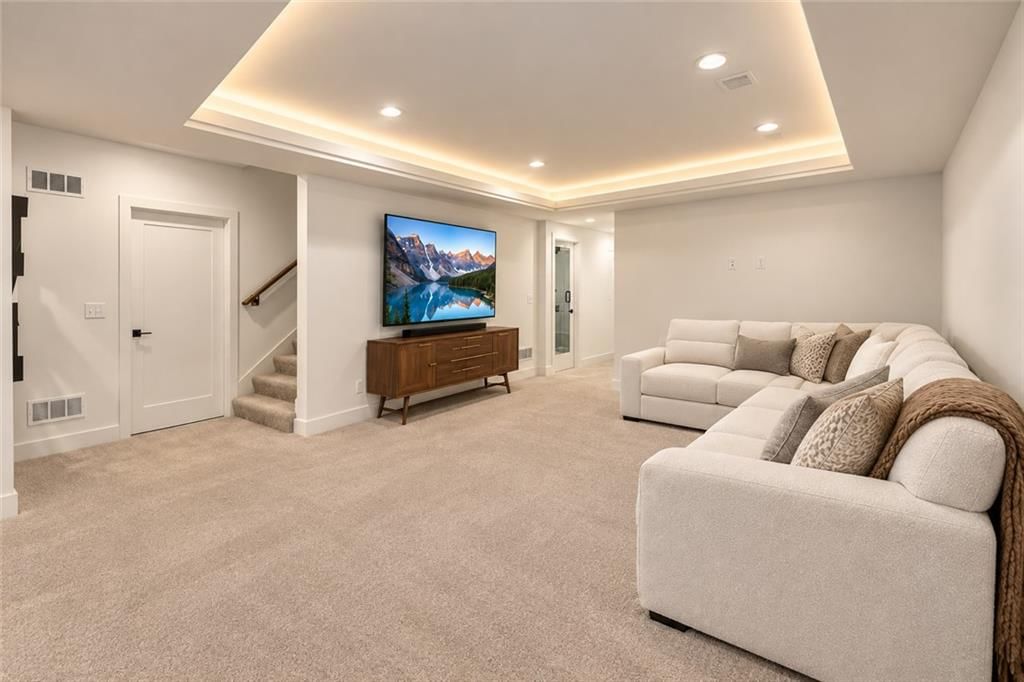 Photo 30 of 50 - 12602 W 169 Terrace, Overland Park, KS 66221