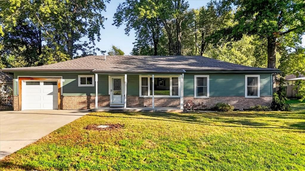 340 Champ Street, Peculiar, MO