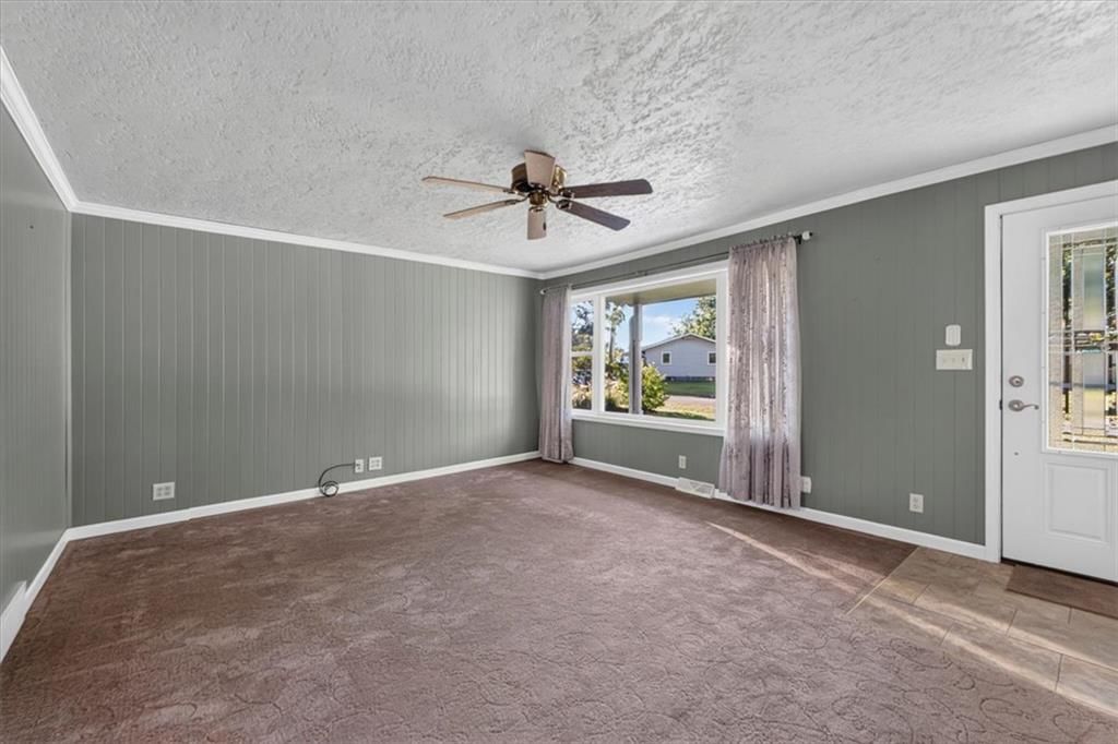 Photo 4 of 34 - 340 Champ Street, Peculiar, MO 64078