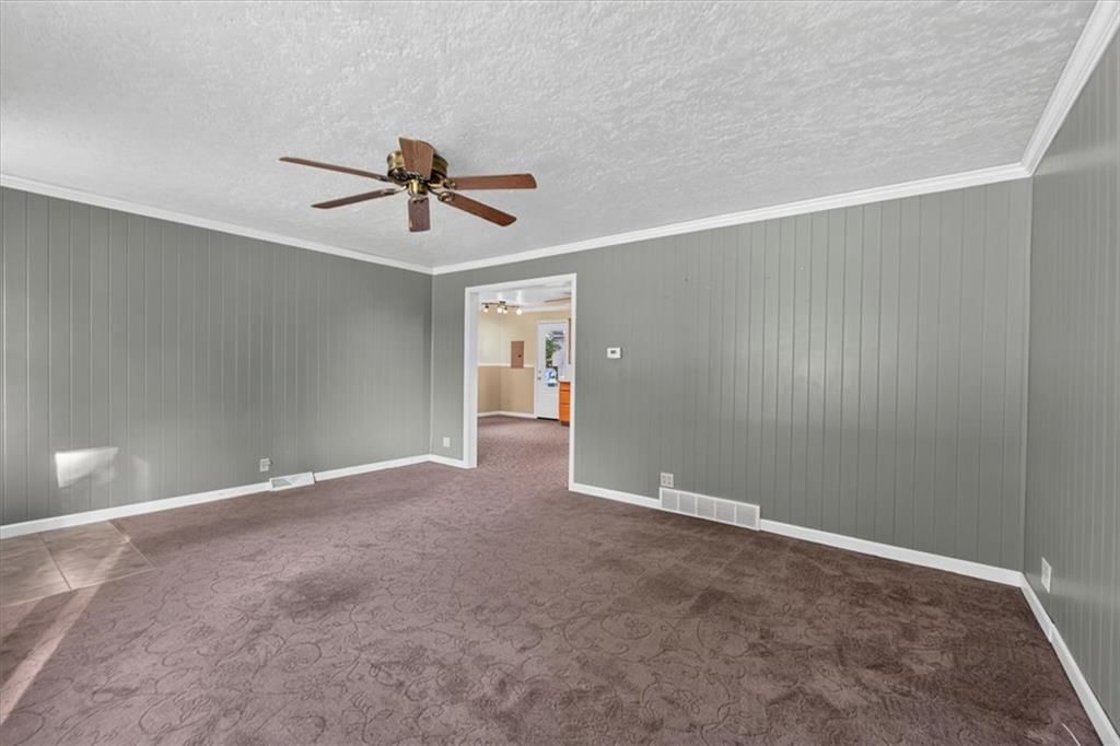 Photo 6 of 34 - 340 Champ Street, Peculiar, MO 64078