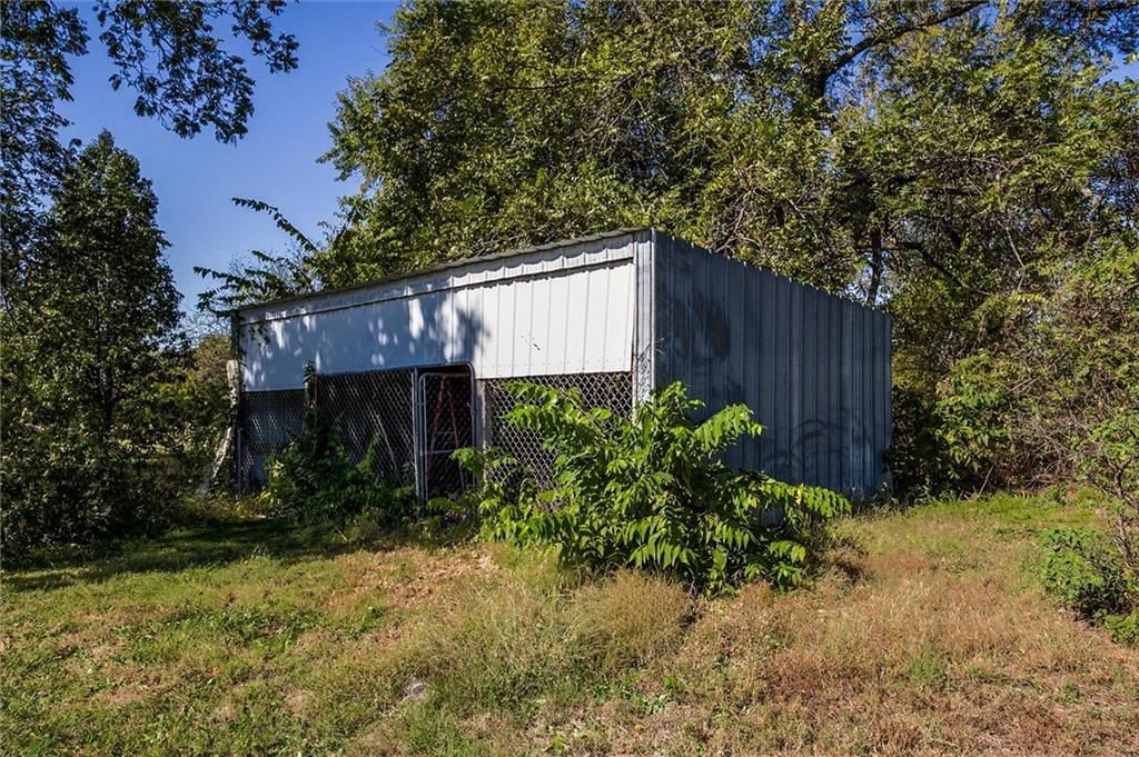 Photo 21 of 31 - 31103 E 315TH Street, Garden City, MO 64747