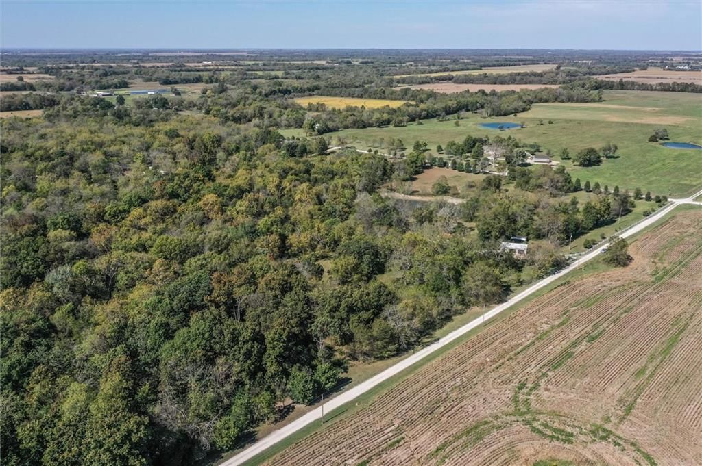 Photo 30 of 31 - 31103 E 315TH Street, Garden City, MO 64747