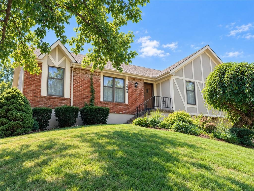 Covered front porch at 4903 NW 67th Terrace, Kansas City, MO 64151