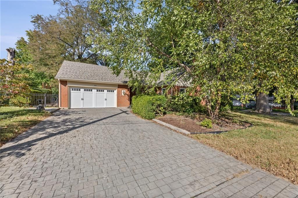 13410 E 51st Street, Kansas City, MO: listing photo 3