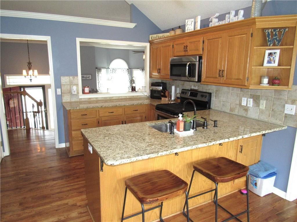 Black hardware at 21024 W 116th Terrace, Olathe, KS 66061