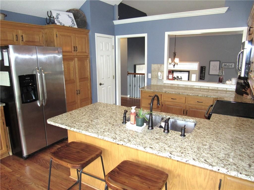 Photo 10 of 37 - 21024 W 116th Terrace, Olathe, KS 66061