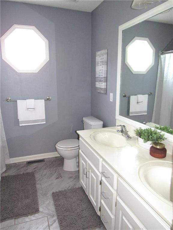 Photo 21 of 37 - 21024 W 116th Terrace, Olathe, KS 66061