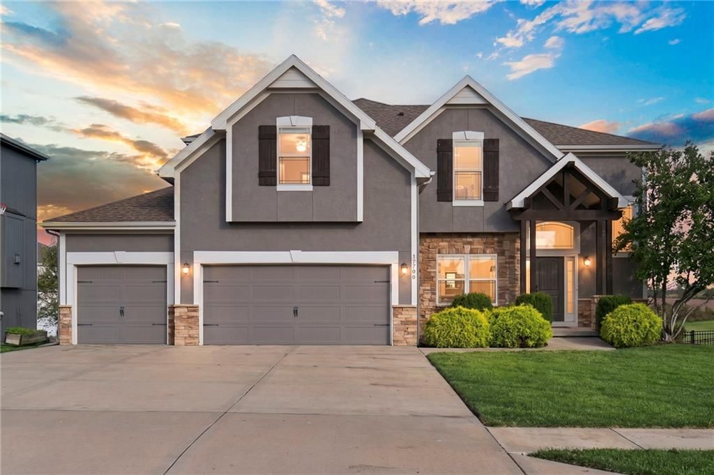 17700 NW 130th Terrace, Platte City, MO