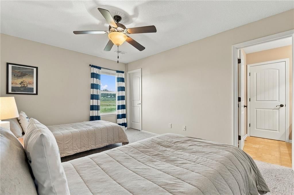 Shiplap / paneling at 17700 NW 130th Terrace, Platte City, MO 64079