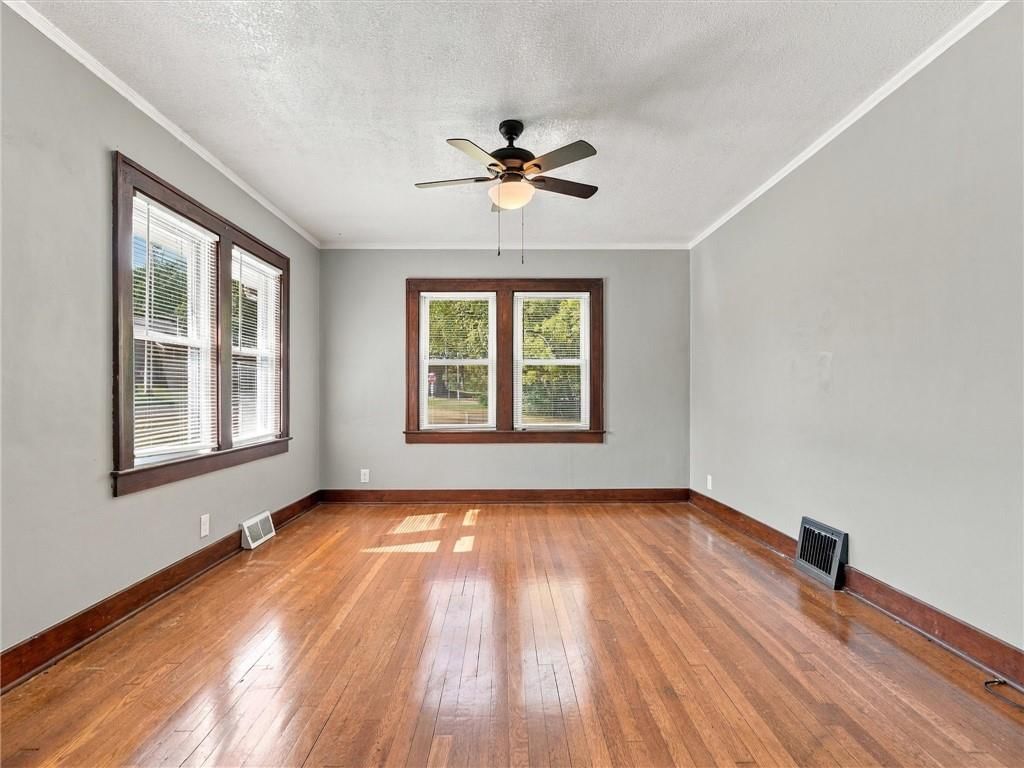 Open floor plan at 51 N Emerson Street, Kansas City, MO 64119
