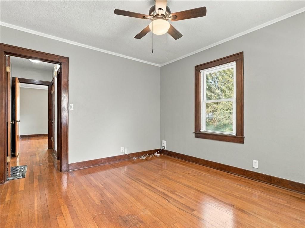 Photo 25 of 39 - 51 N Emerson Street, Kansas City, MO 64119