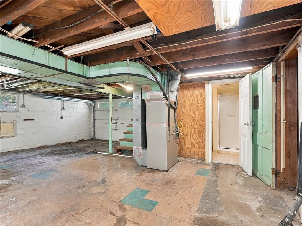 Photo 32 of 39 - 51 N Emerson Street, Kansas City, MO 64119
