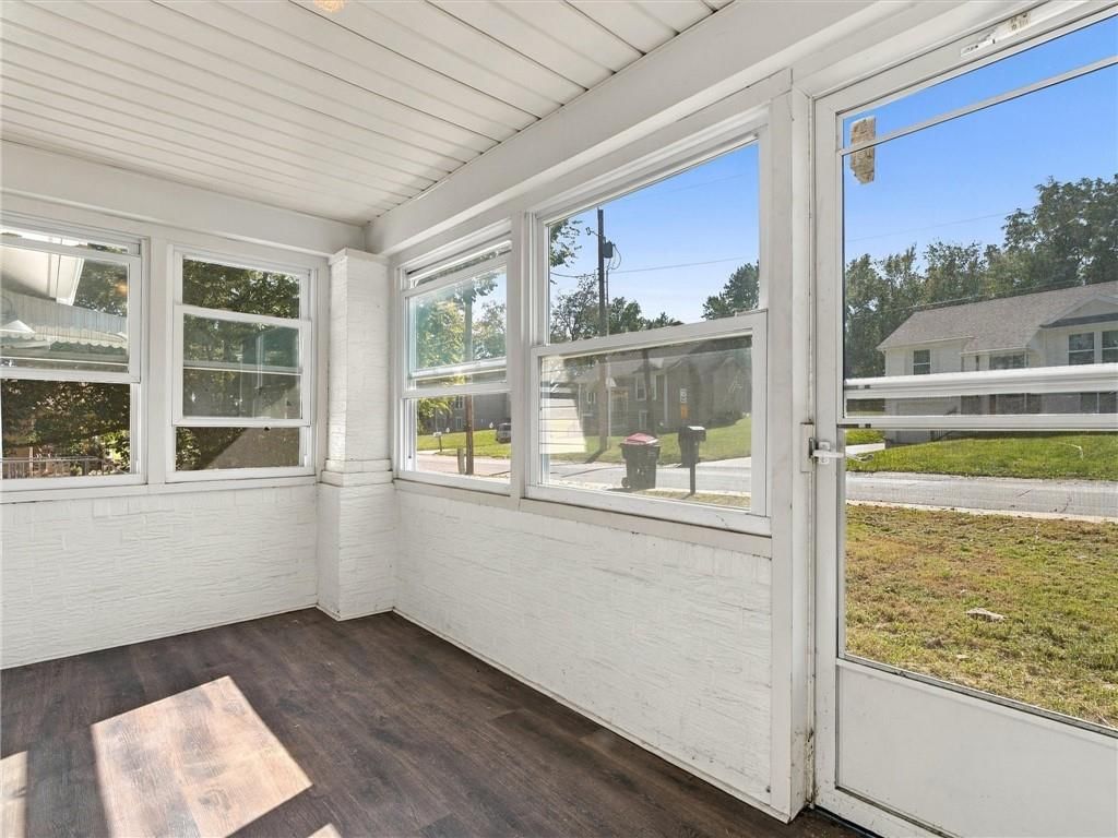 Photo 34 of 39 - 51 N Emerson Street, Kansas City, MO 64119